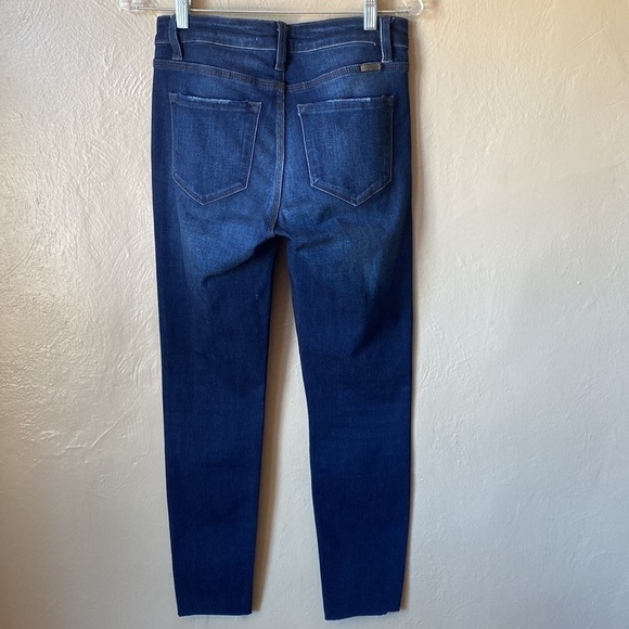 KanCan Mid-Rise Distressed Raw Hem Jeans Size 7/27 - Picture 6 of 7